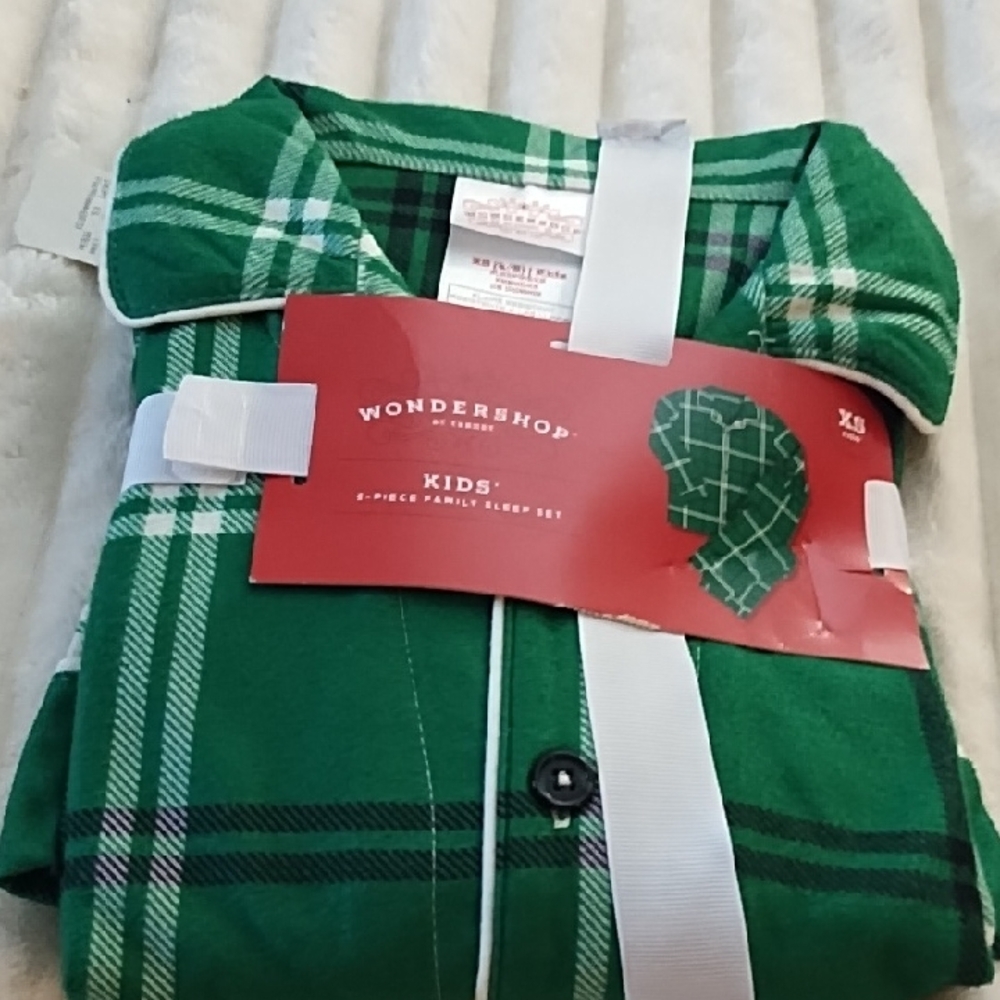 Wondershop Green Plaid Kids Pajama Set